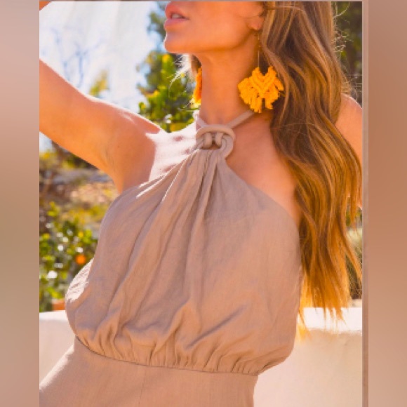 NWT Vici Addison Mocha Halter Romper |Size Large - Picture 4 of 4